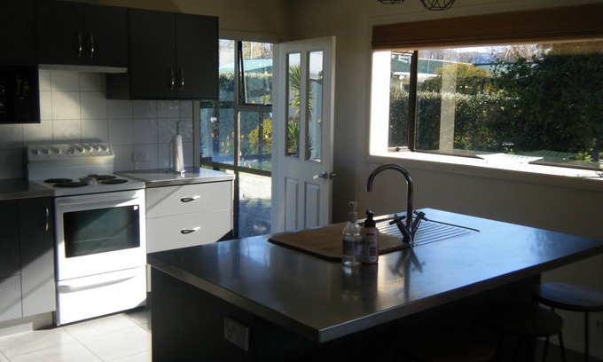 Tasman House | Mariri Magic - Home Away From Home