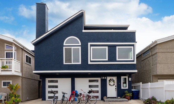 Silver Strand House | Mark's @ Silverstrand Beach House - 3 Story Vacation Home.