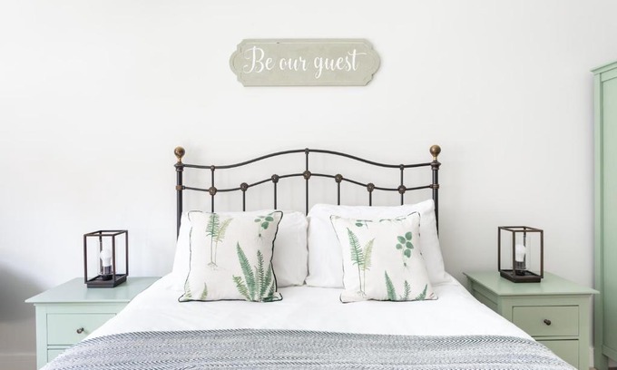 Heybridge Apartment | Market Apartment by Creative Stays