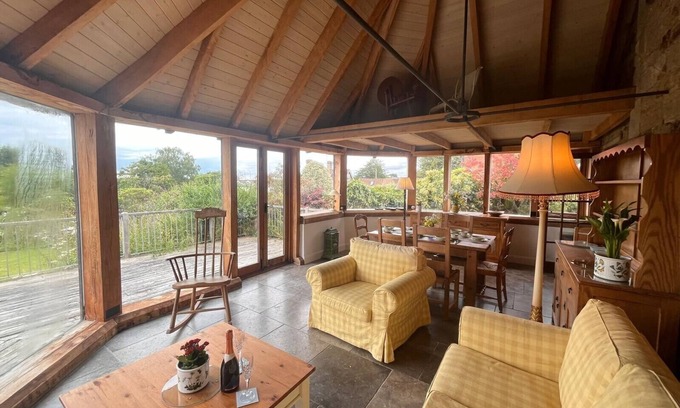 Staplefield Cottage | Market Garden Cottage