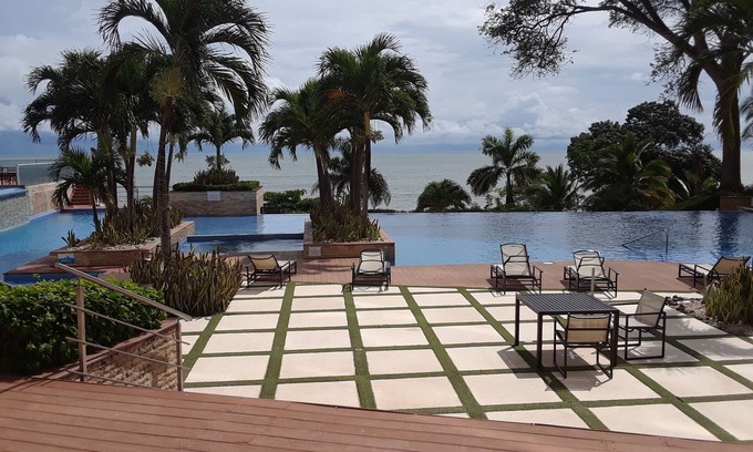 Nueva Gorgona Condo | Marlene's Executive Beachfront Condo
