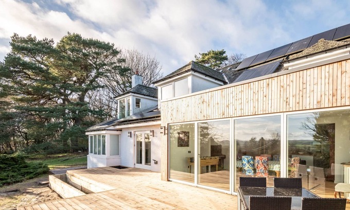 Blebo Craigs House | Marlings - Stunning Property Sleeps 7