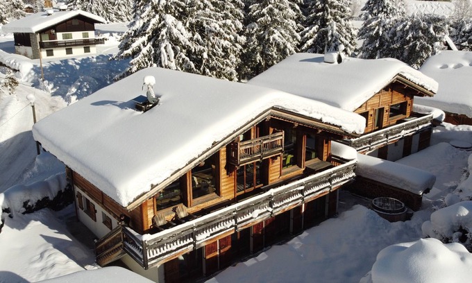 Argentiere Ski Chalet | Marmotte Mountain Zenith Village - sleeps 29 guests