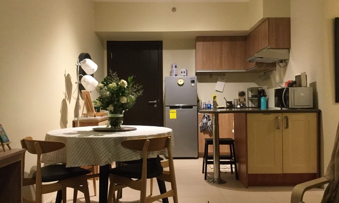 Bonifacio Global City Apartment | Marpolo Digs @ Shed BGC [near St. Luke's]
