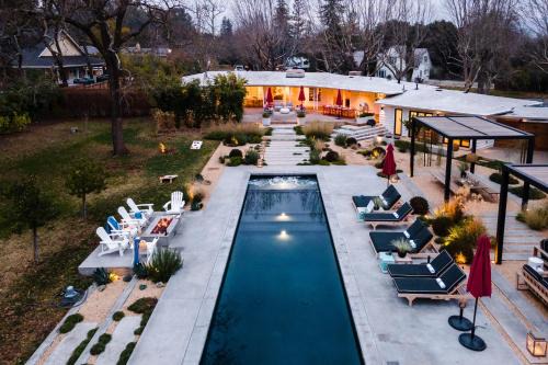Sonoma Villa | Marquee By AvantStay Modern Stylish Estate w Pool Entertainers Courtyard