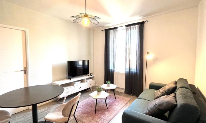 Annemasse Apartment | *Marquer* Bel appartement en centre-ville (M5)