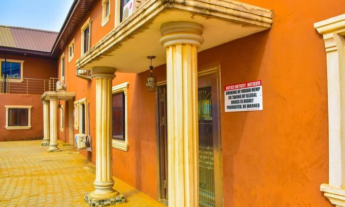 Loburo Hotel | Marrimatt Hotels
