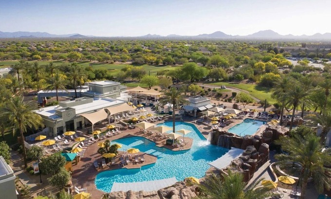 Desert Ridge Resort | Marriott Canyon Villas, Kitchen, Access to Resort Amenities