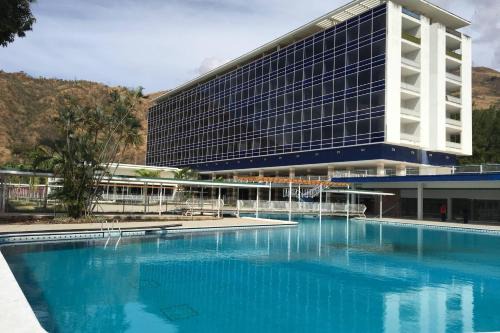 Maracay Hotel | Marriott Maracay Golf Resort