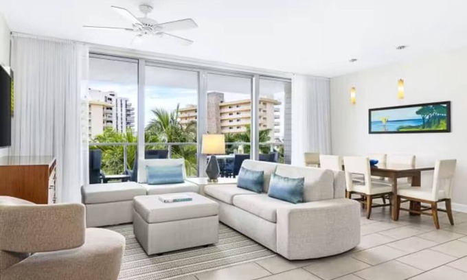 Marco Island Resort | Marriott's Crystal Shores - Luxurious 2 Bedroom, 2 Bath Condo, Sleeps 8