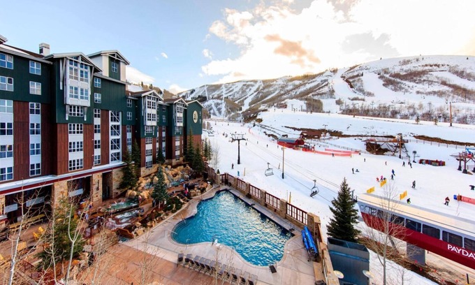 North Park City Resort | Marriott's Mountainside Resort Studio, Sundance Film Fest & Ski In/Out, Sleeps 4