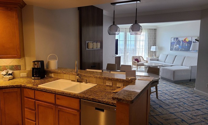 Palm Desert Resort | Marriott's Shadow Ridge Resort 2 Bedroom Villa - Sleeps 8