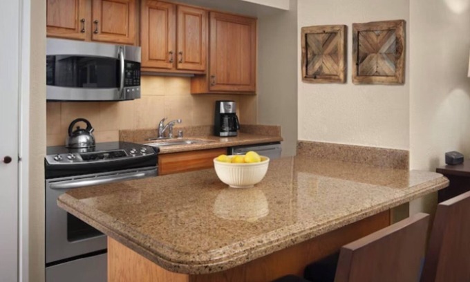 Highland Meadows Resort | Marriott Streamside Vail, Colorado Douglass Building 2 bedroom with loft,