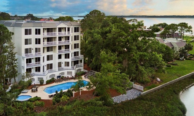 Harbour Town Resort | Marriott’s Harbour Club 2-Bedroom Villas – The Perfect Lowcountry Getaway