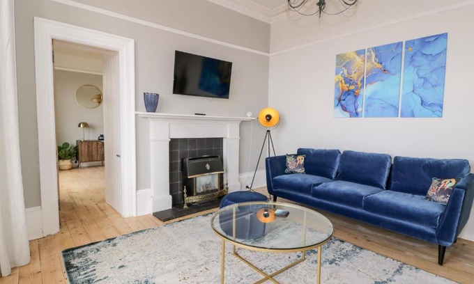 Innellan Apartment | Mars Hill Lower