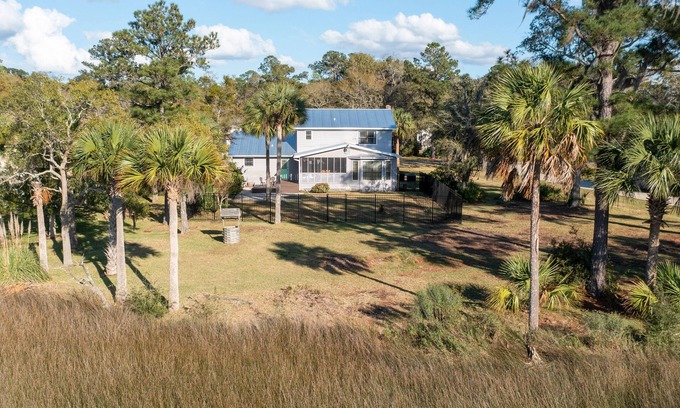 Brunswick House | Marsh Front Cottage | 3 Bed, 2.5 Bath
