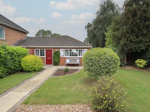 Skegness House | Marsh View Cottage