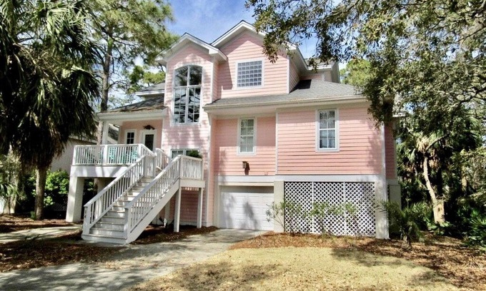 Saint Helena Island House | Marsh View Living at its Best! Amenity Cards available for purchase.