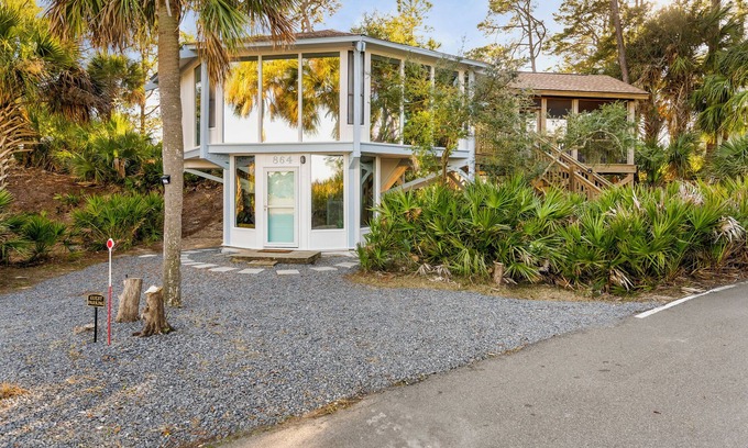 Saint Helena Island Cottage | Marsh View Treehouse Retreat on Fripp Island