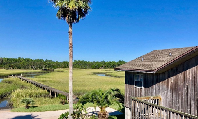 St. Augustine House | Marsh Views Surround, Water Activities Abound at Cozy Home 10 mins from St. Aug