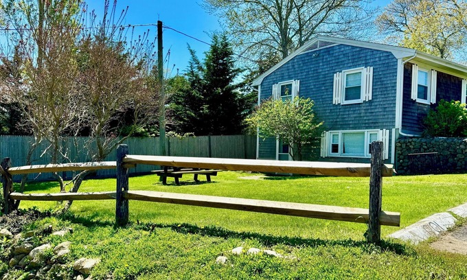 Vineyard Haven Apartment | Martha’s Vineyard Condo w/Pool minutes from Ferry