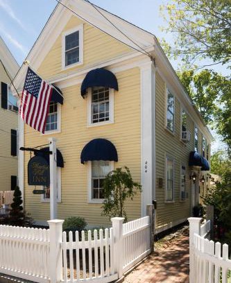 Portsmouth Bed & Breakfast | Martin Hill Inn