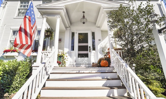 Nantucket Town Bed & Breakfast | Martin House Inn