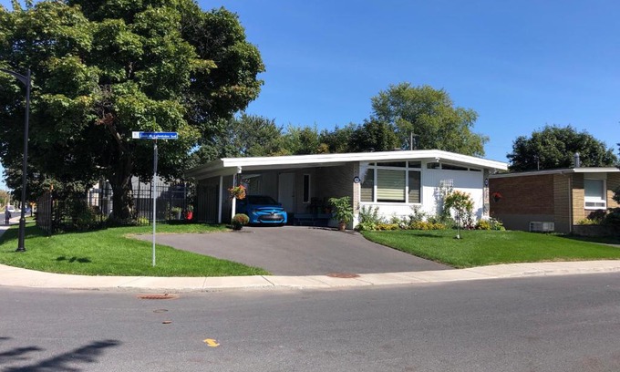 Boucherville Apartment | Martine & Michel