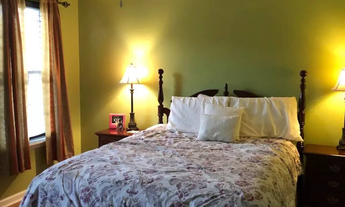 Evans Hotel | Martinez home Masters Rental- Sleeps 8nn