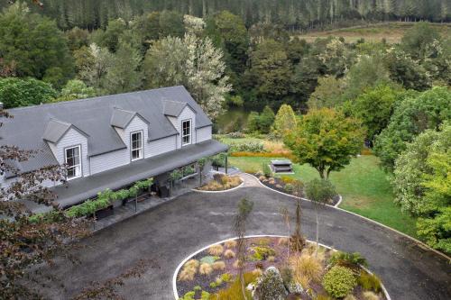 Shenandoah Villa | Maruia River Retreat