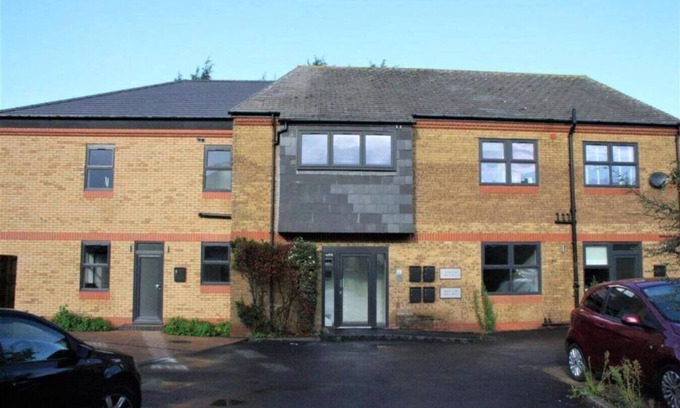 Epsom Apartment | Marvellous New Build - 1 Ophelia