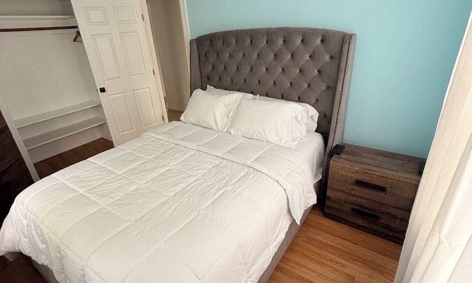 Queens House | Marvelous 2-bedroom house with AC in Queens close to Jfk airport