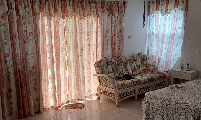 Bridgetown House | Marvelous 2-bedroom house with WiFi in charming Rouen