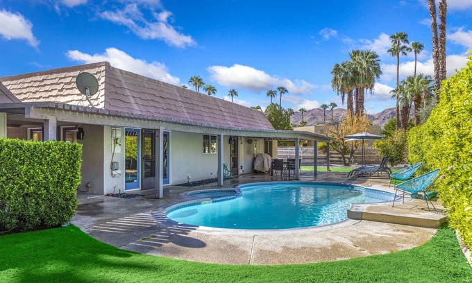 Araby House | Marvelous, Dog/Family-Friendly House w/Private Grill, Outdoor Pool, Attached Spa