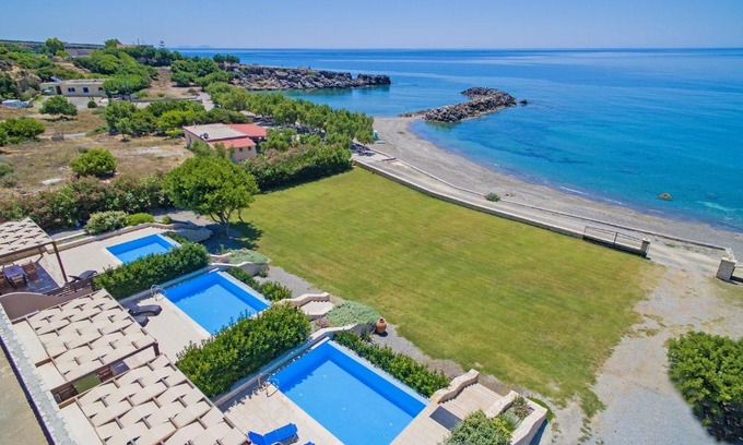 Frangokastellon Villa | Mary Beach