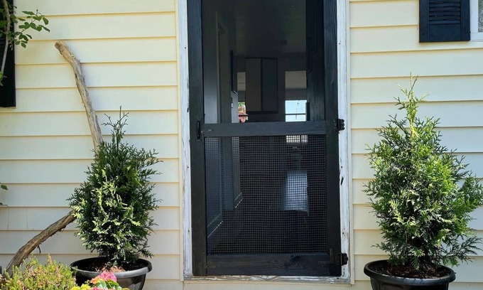 Nanjemoy Cottage | Maryland Waterfront Cottage, private Dock, Pet Friendly, Wifi