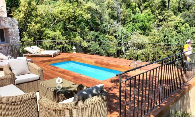 La Colle-sur-Loup Bed & Breakfast | Mas des Arts & Spa