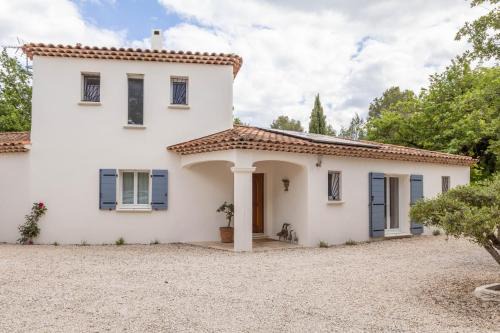 Meyrargues Villa | Mas des Ecureuils
