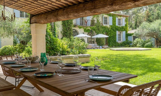 Montferrier-sur-Lez Villa | Mas des Grands Pins - Stunning provencal Mas with pool and tennis