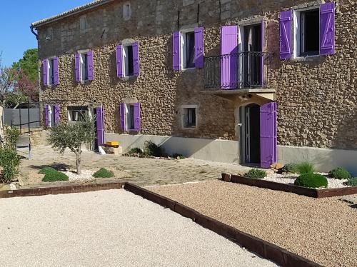 Salazac House | MAS ENTIEREMENT RENOVE, à SALAZAC, Le Mas des Deux Vallées, 4 CHAMBRES, 8 personnes avec Piscine privée