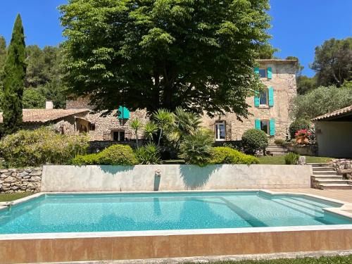 Cheval-Blanc Bed & Breakfast | Mas la Floreline