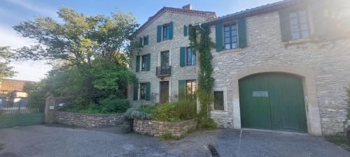 Cascastel-des-Corbieres Bed & Breakfast | Mas Montluzia