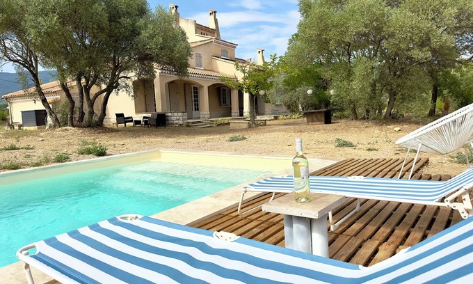 La Motte-dʼAigues Other | Mas Provençal Privé avec Piscine sans Vis à Vis en Plein Coeur du Luberon
