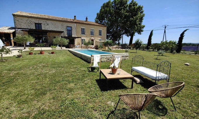 Lamotte-du-Rhone Other | Mas Provençal Avec Piscine 8p + 1 Bébé