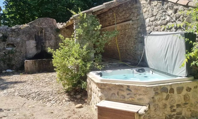 Sisteron Other | Mas Provençal Pour 13 Pers Avec son Jacuzzi et son Parc de 5000m2 à Sisteron 04