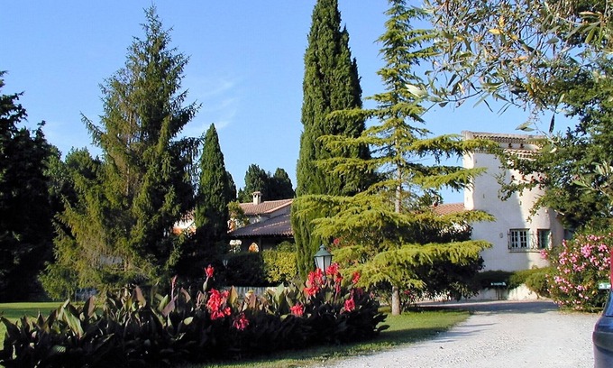 Marguerittes Bed & Breakfast | MAS PROVENCAL 5 mn from Nîmes