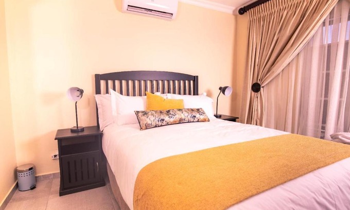 Thorny Bush Game Reserve Hotel | Masingitana Hotel