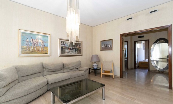 Parella Apartment | Massawa Vintage & Roomy Apt x5 Free Parking