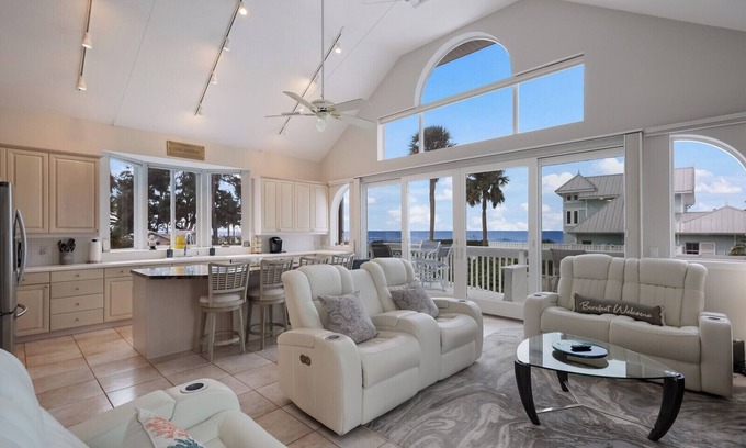 Holmes Beach House | Massive 7BR Beach Retreat | Sleeps 17 | 2 Hot Tubs + Gulf Views