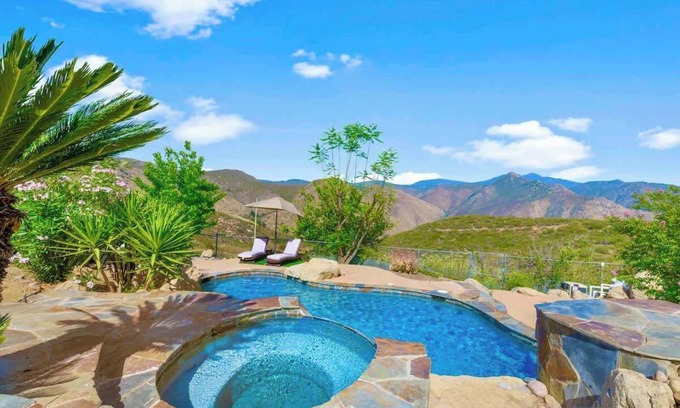 Ramona House | Massive 9BR Stunning MTN View Zen Retreat Pool+Spa